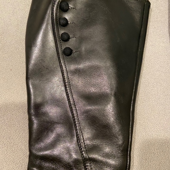 Liz Claiborne Black Knee-High Boots, Size 9, 3” Heel - Picture 2 of 10